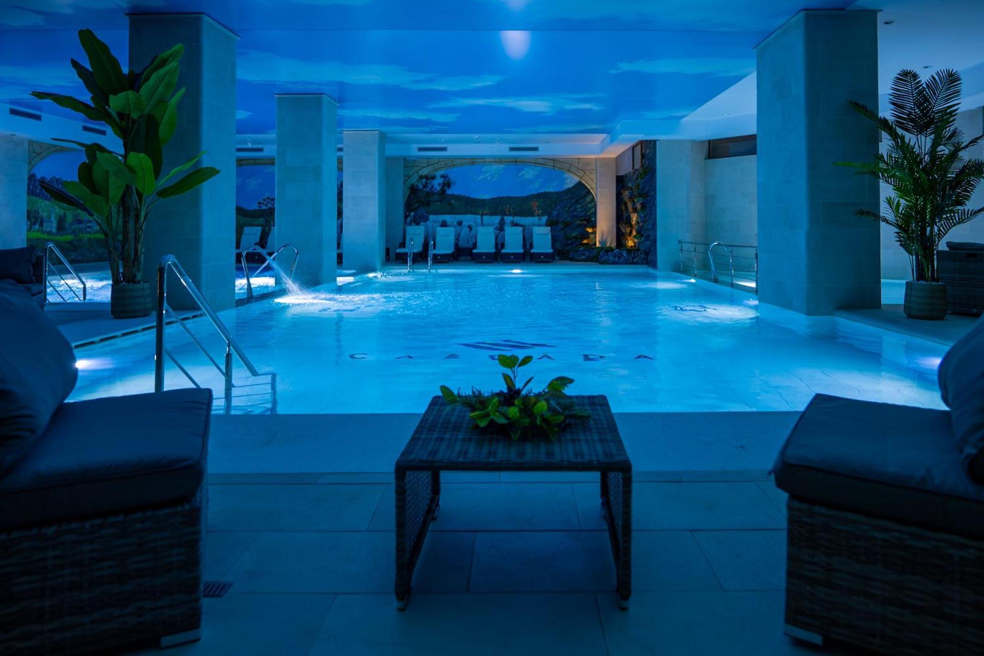 Hotel Cascada 4*