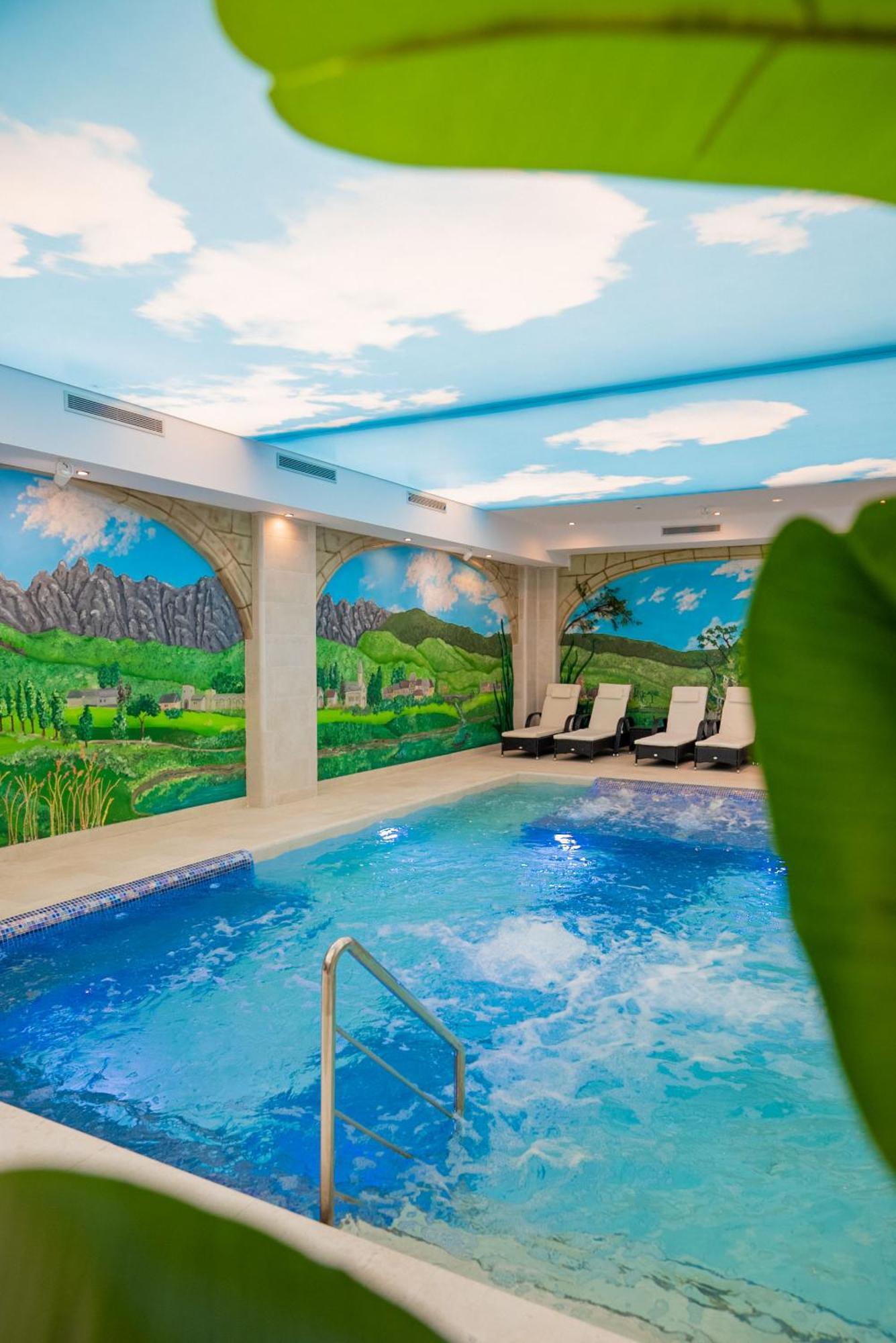 Cascada Hotel