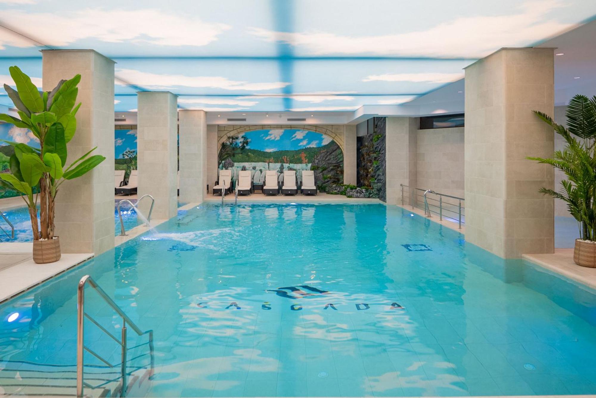 Cascada Hotel 4*